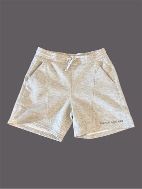 Abercrombie Kids YPB Light Gray Knit Shorts size 13/14